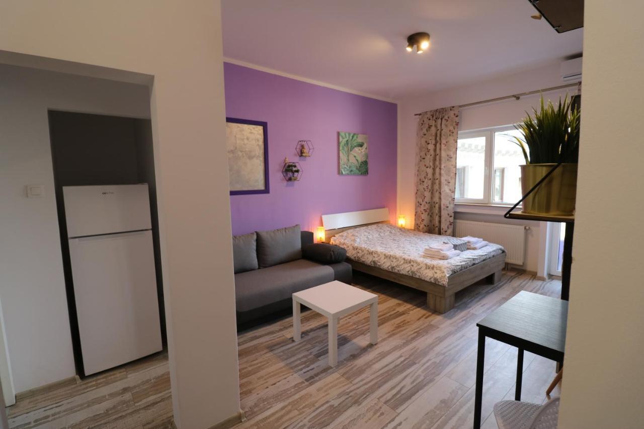 ブカレストCharming Cozy Studio - Old Town - Free Minibarアパートメント エクステリア 写真